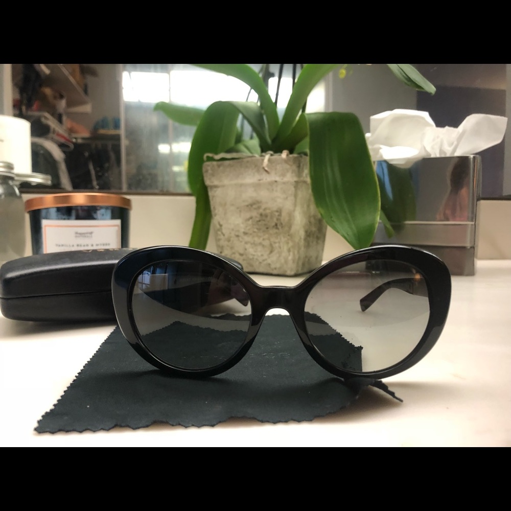 Versace sunglasses - Picture 8 of 8